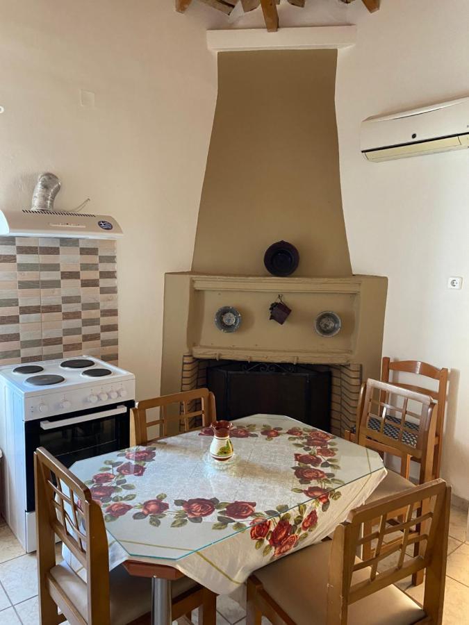 Barbajonn'S Stone House Villa Monemvasia Exterior photo